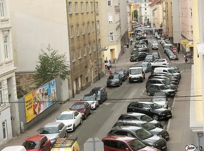 Apartment New, Bright Near The Metro! Vienna